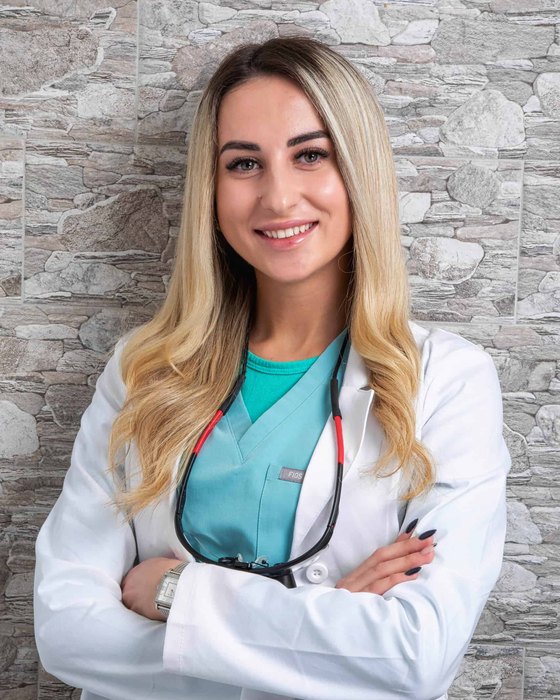 Alina P., RDH